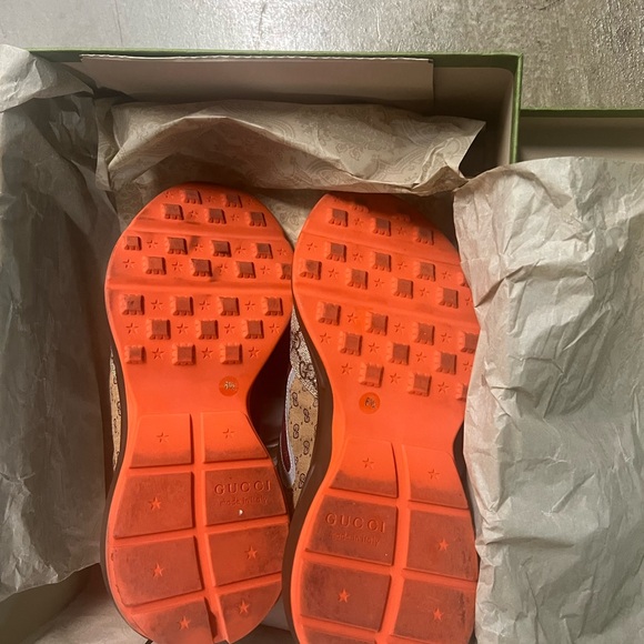 Gucci Supreme Canvas Chunky sneakers - Picture 7 of 10